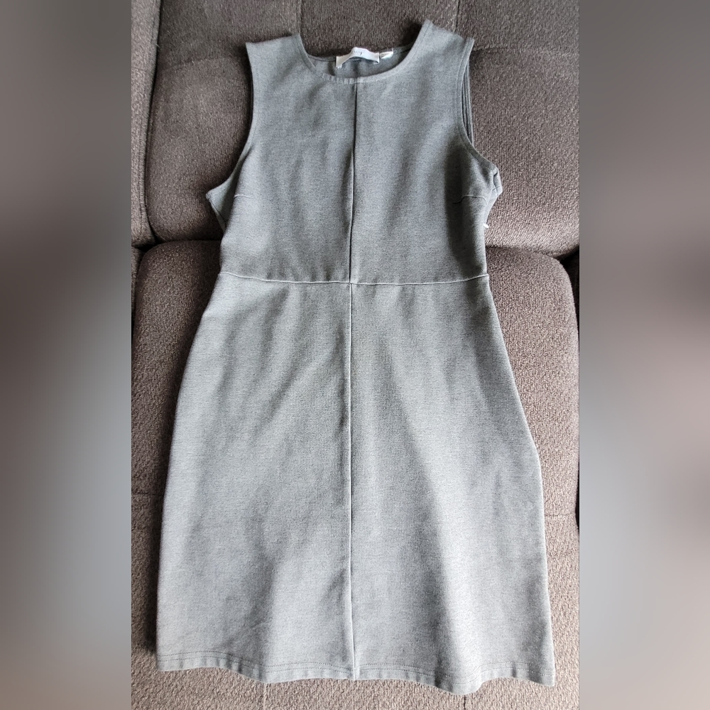 Fort gret dress in size medium, fits like small.